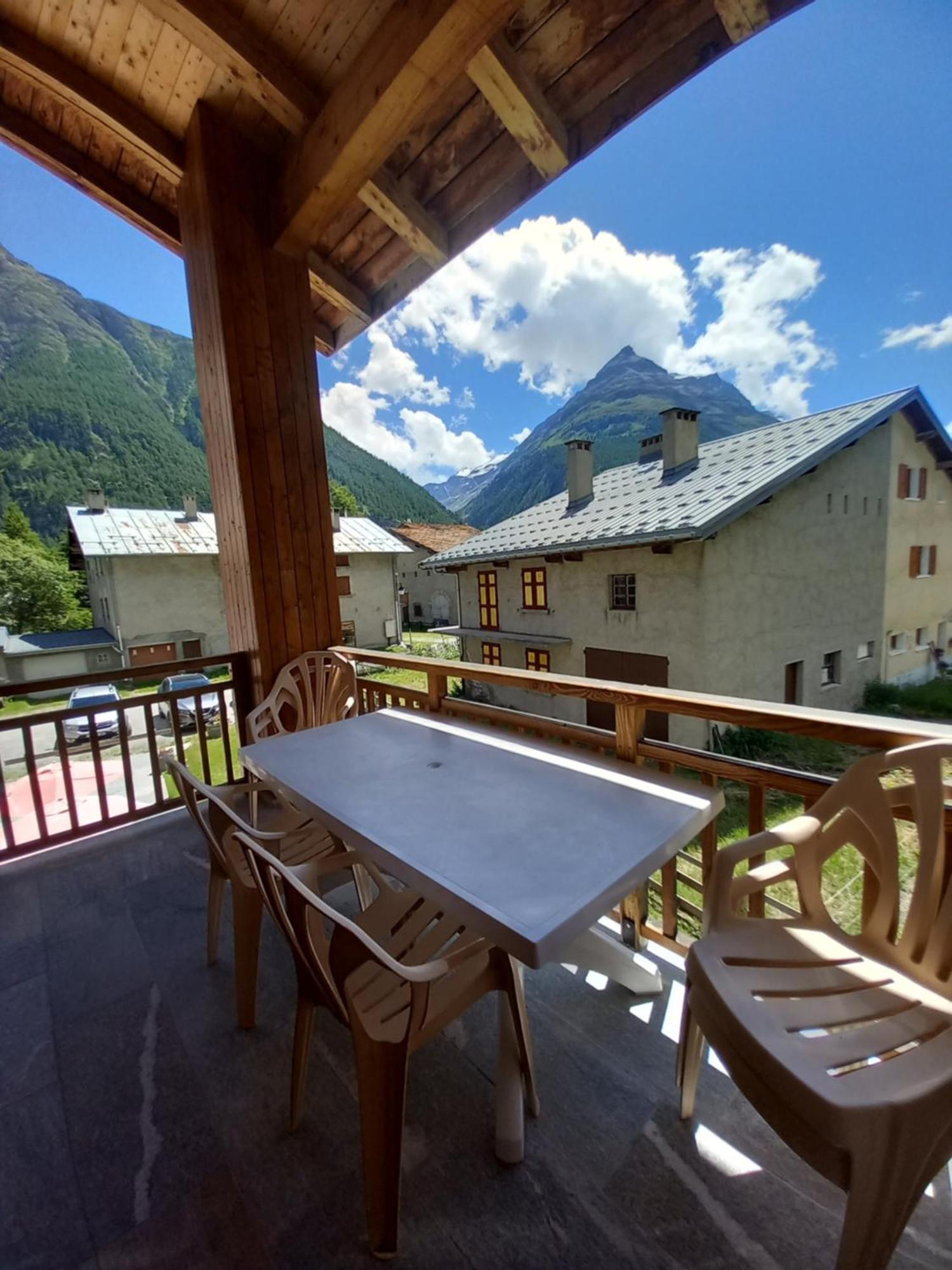 Chalet L'Aubepine Residence B&B Bessans Exteriör bild