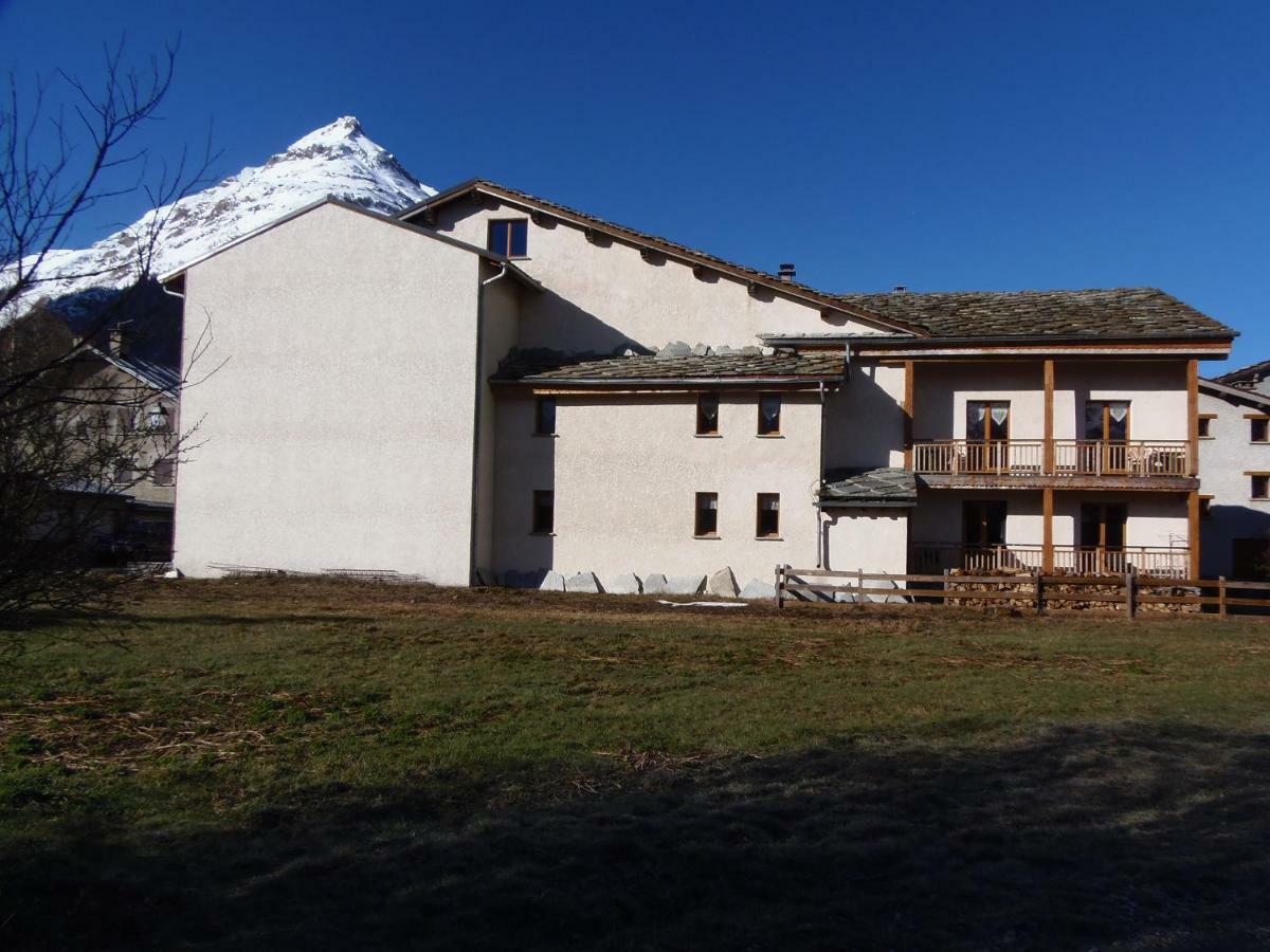 Chalet L'Aubepine Residence B&B Bessans Exteriör bild